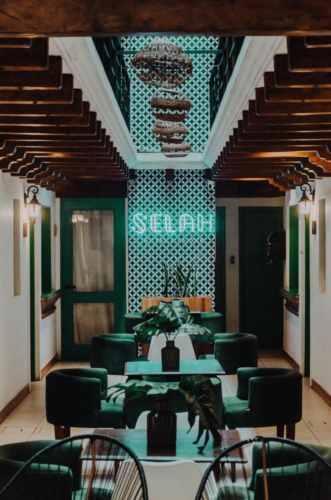 Selah & Coffee Hotel Antigua